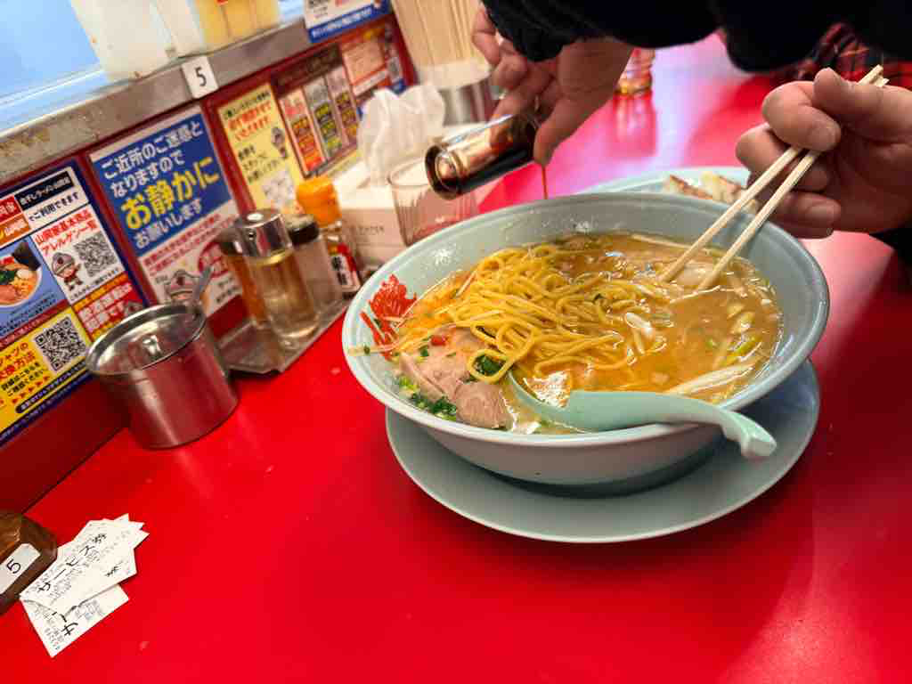 おいしいプレミアム塩とんこつ